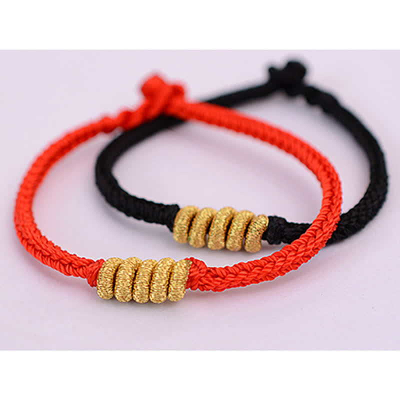 Bracelet tressé fait main avec un design simple et des nœuds chinois pour la force et la chance