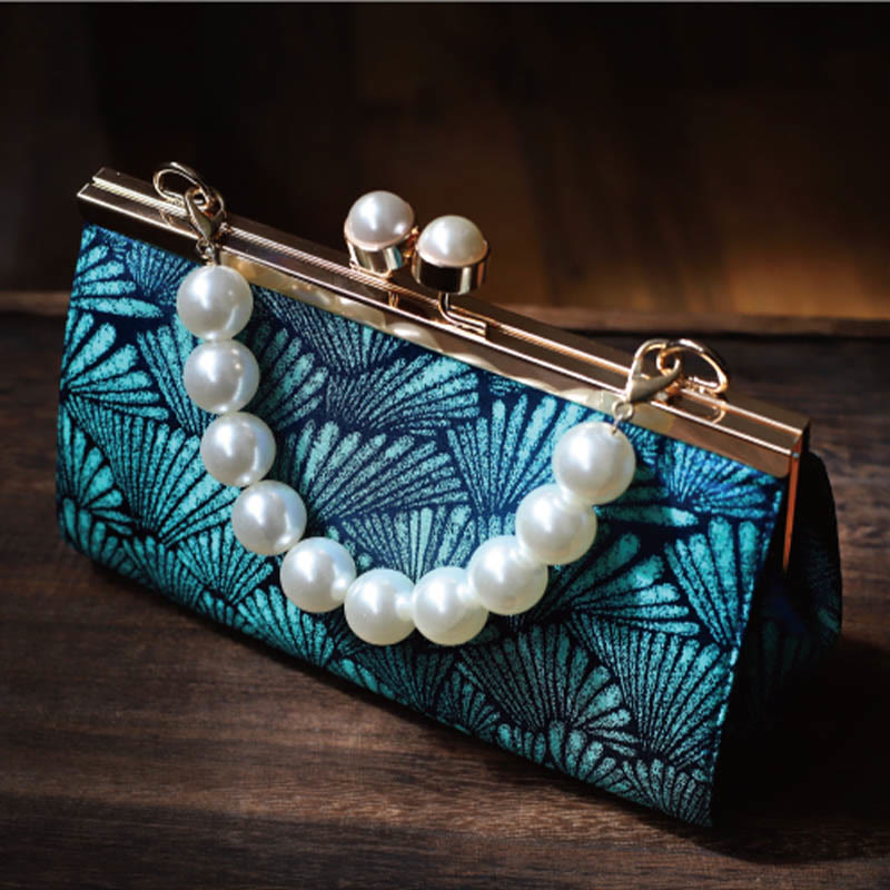 Sac à main vintage en métal nacré avec motif de feuilles bleu paon Buddha Stones