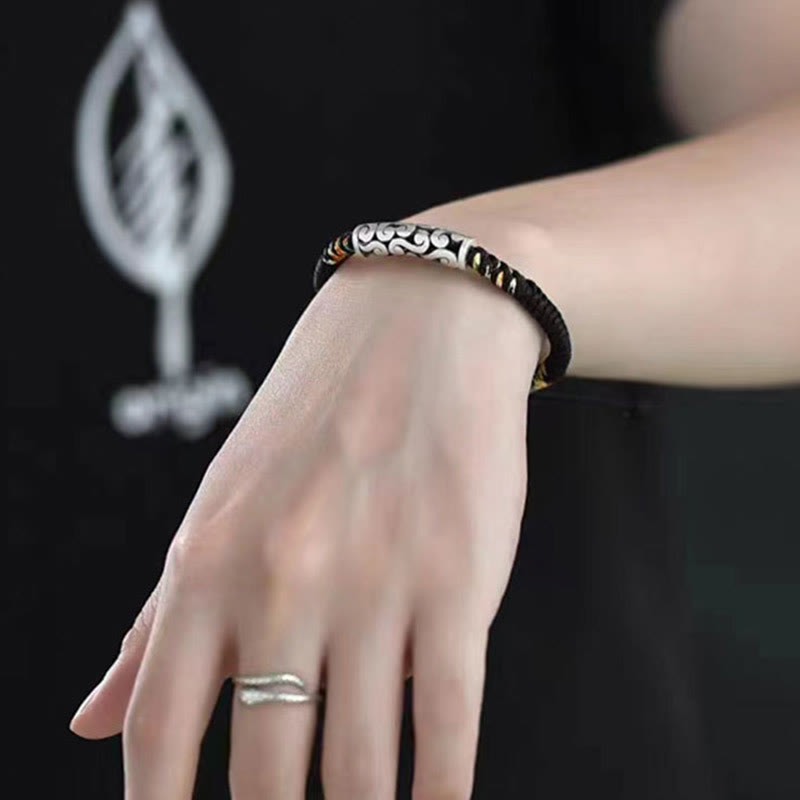 Bracelet porte-bonheur en cuivre avec Buddha Stones et nuages de bon augure