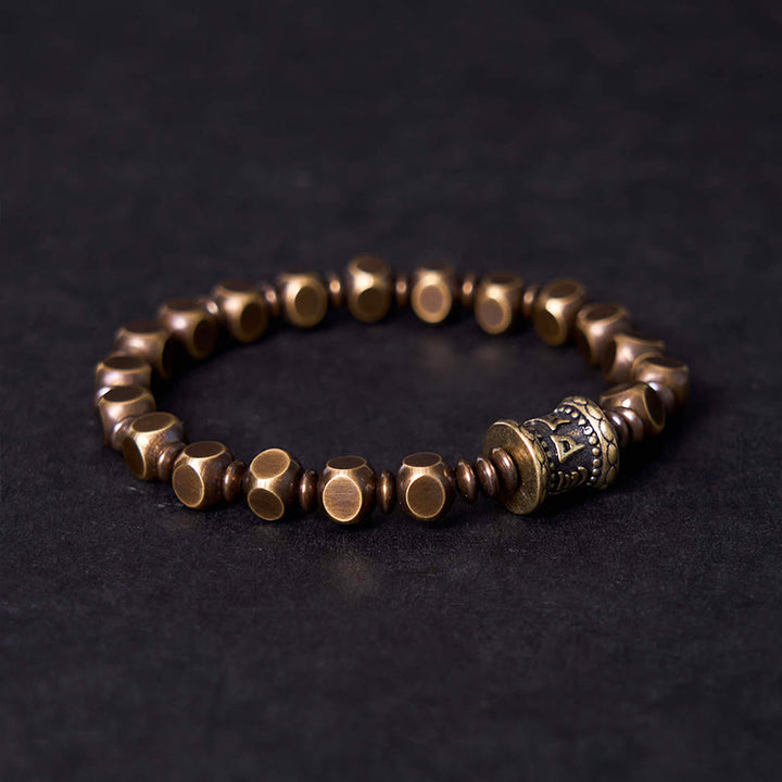 Bracelet amulette tibétain en cuivre et laiton sculpté avec Buddha Stones Om Mani Padme Hum