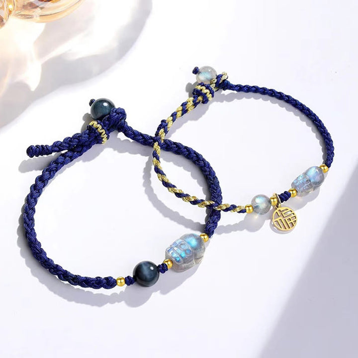 Bracelet de couple de guérison avec Buddha Stones de lune et œil de tigre bleu PiXiu