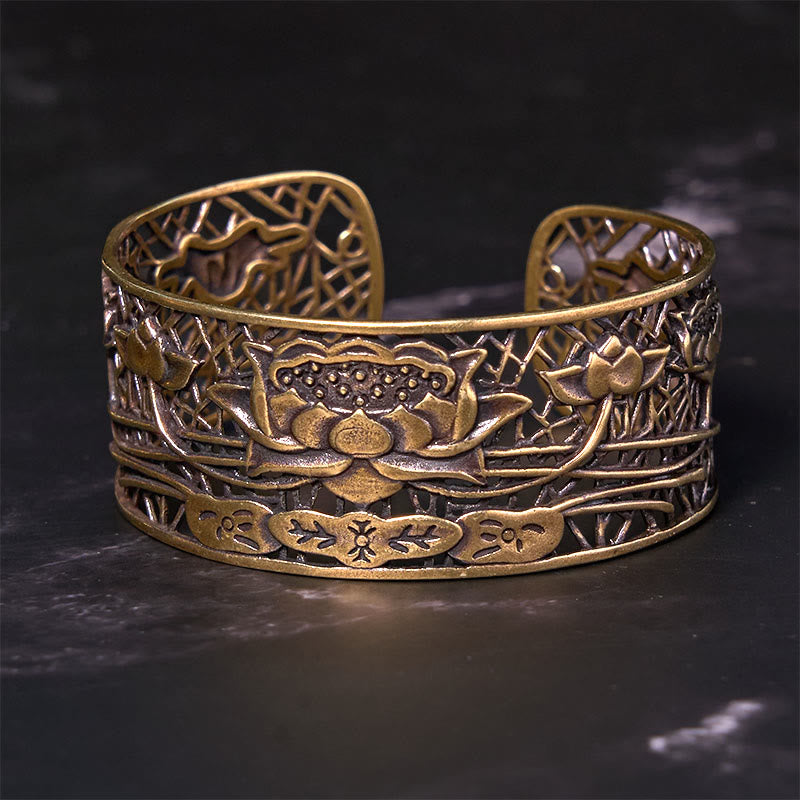 Bracelet de guérison et d'illumination en cuivre plaqué argent avec Buddha Stones et lotus creux