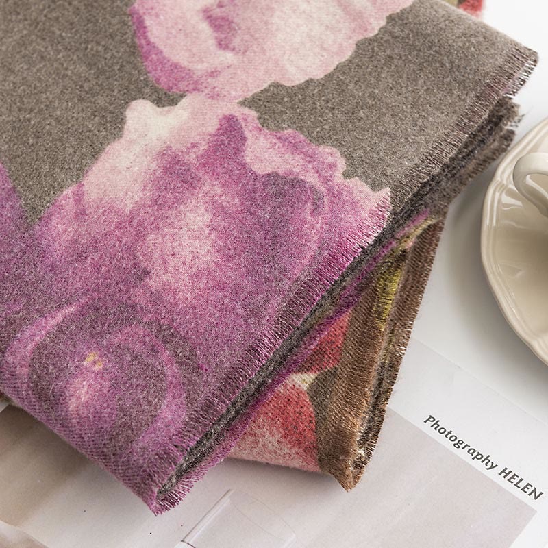 Châle tibétain en Buddha Stones , style artistique, imprimé hibiscus syriaque, écharpe chaude et confortable pour l'automne et l'hiver