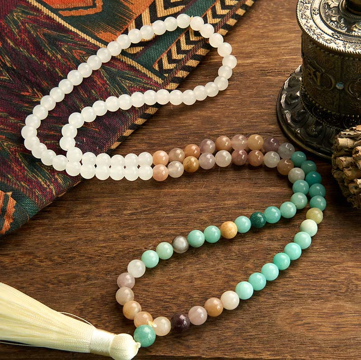Bracelet de guérison à pompon blanc en jade blanc naturel et amazonite avec 108 perles de Mala Buddha Stones