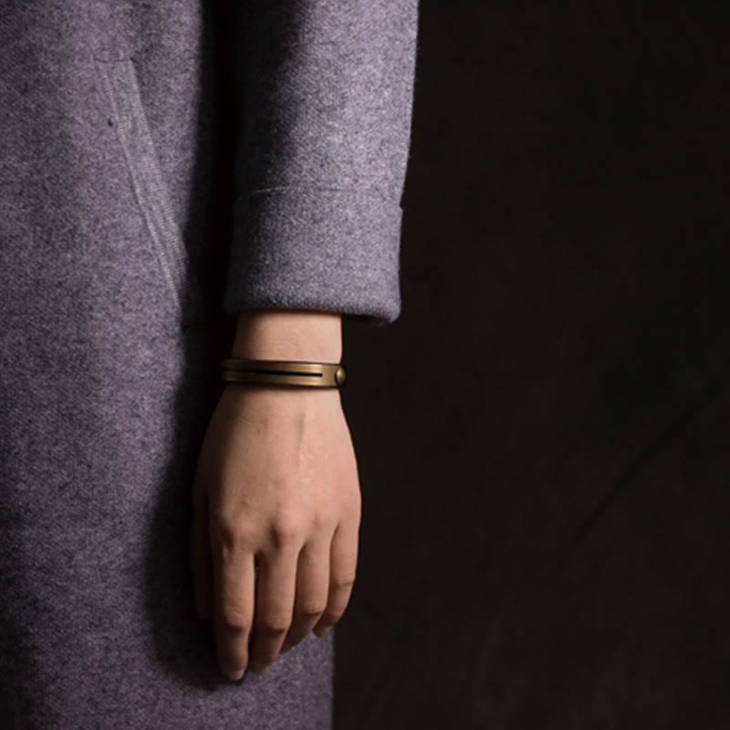 Bracelet jonc d'équilibre en cuir et laiton avec Buddha Stones vintage