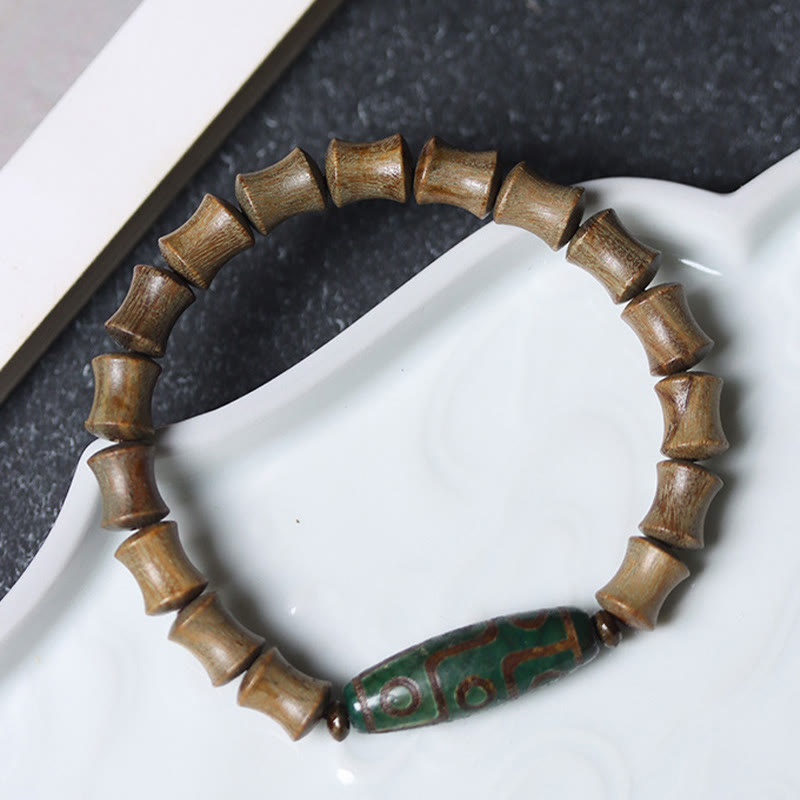 Bracelet de paix en bois de santal vert avec Buddha Stones