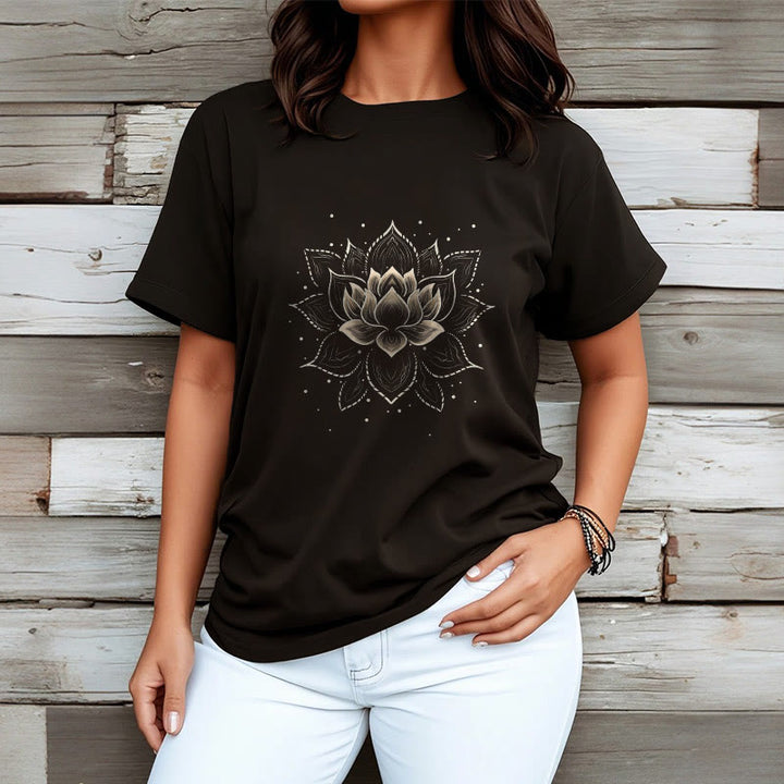 T-shirt avec motif de fleur de lotus doré et Buddha Stones - image 4