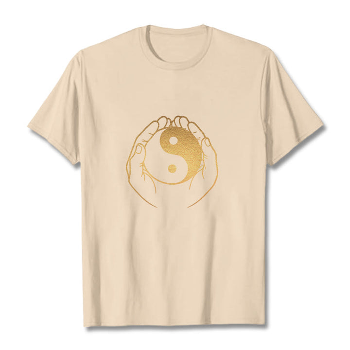 T-shirt avec des Buddha Stones tenant un Yin Yang doré - Bisque - 2XL - image 13