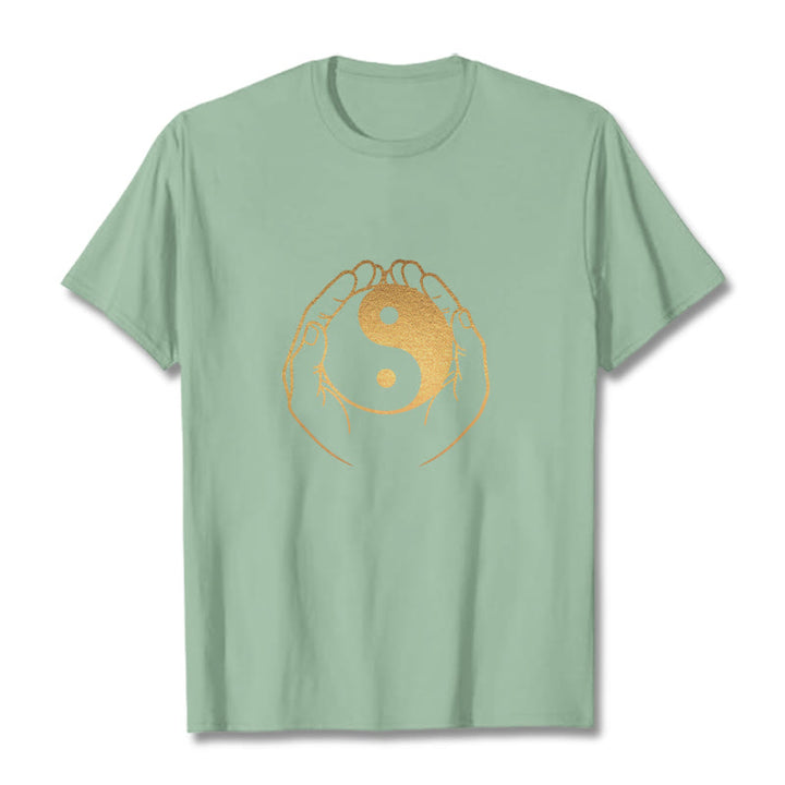 T-shirt avec des Buddha Stones tenant un Yin Yang doré - Vert pâle - 2XL - image 15