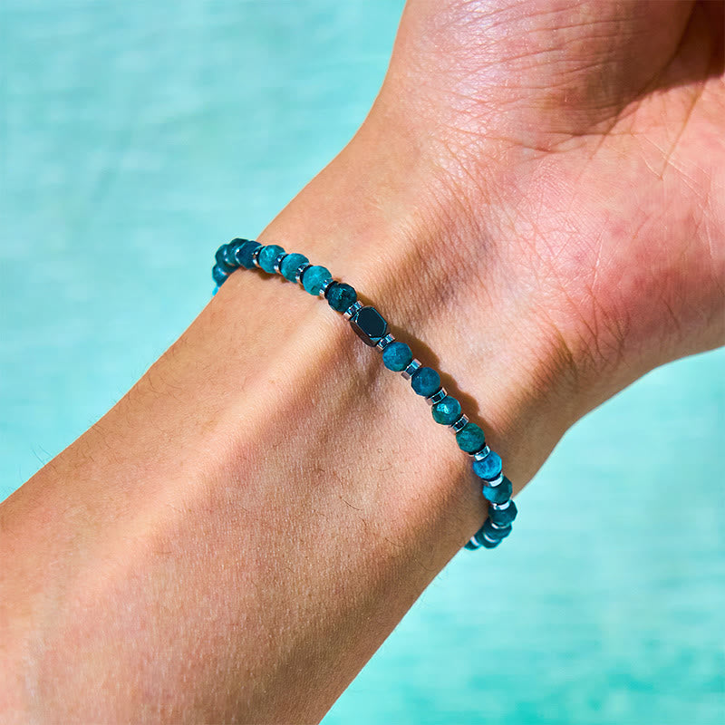Bracelet de communication en apatite et hématite avec Buddha Stones