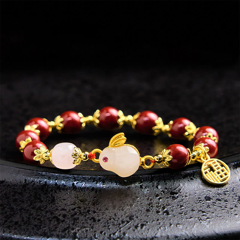 Bracelet de bénédiction avec breloque en forme de lapin mignon et de personnage de cinabre en Buddha Stones