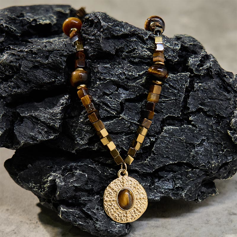 Buddha Stones pendentif en acier titane et pierre naturelle œil de tigre carré de protection