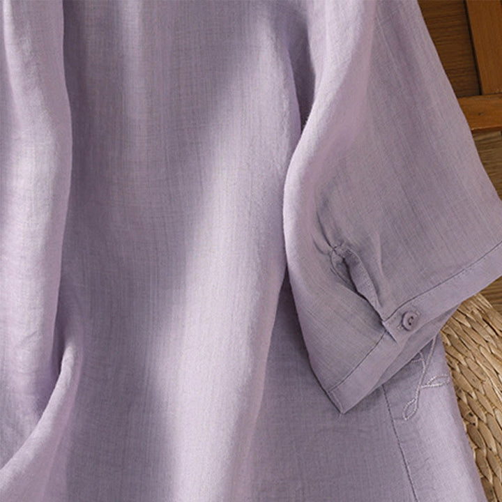 Chemise à manches courtes en coton pour femme avec col montant et boutons brodés de Buddha Stones