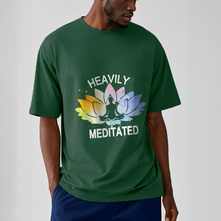 T-shirt en coton avec motif de méditation et de fleurs de lotus colorées représentant des Buddha Stones - image 12