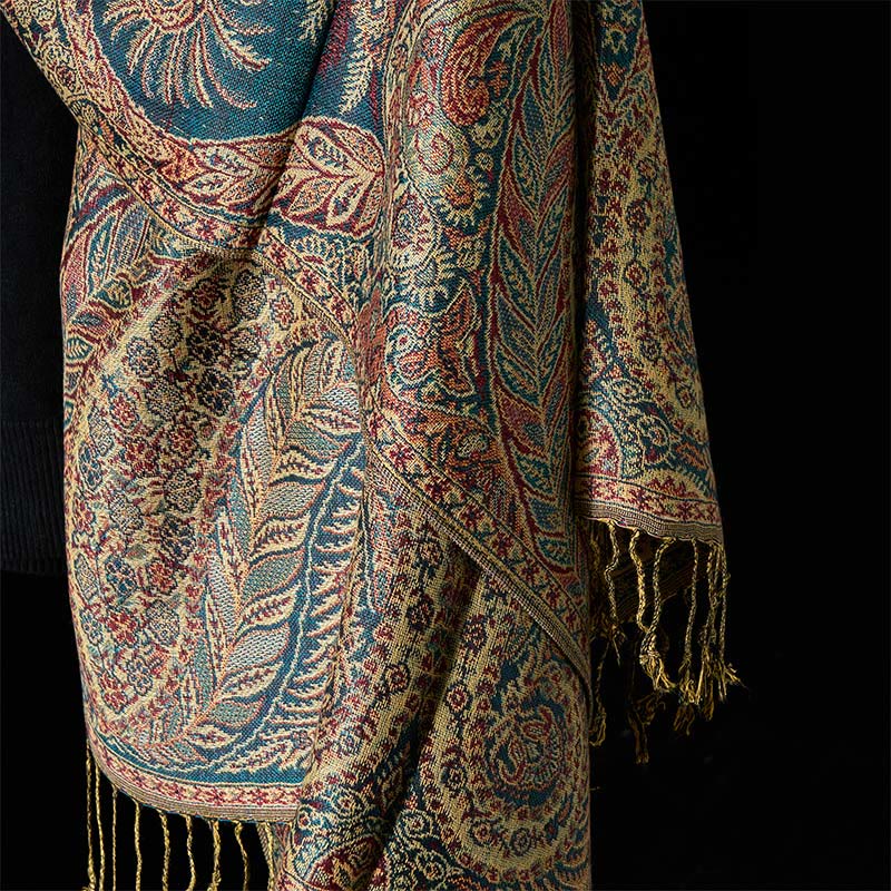 Écharpe douce à pompons avec motifs de fleurs et de longues feuilles de Buddha Stones - image 4