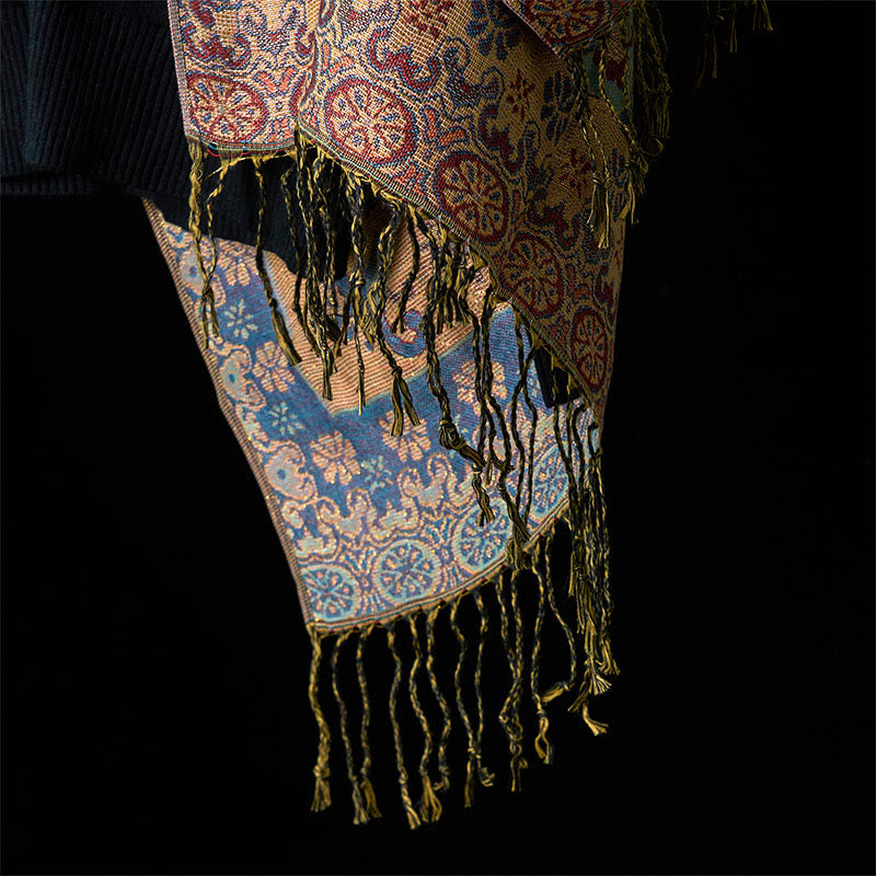 Écharpe confortable à pompons et motif géométrique floral de printemps en Buddha Stones - image 11