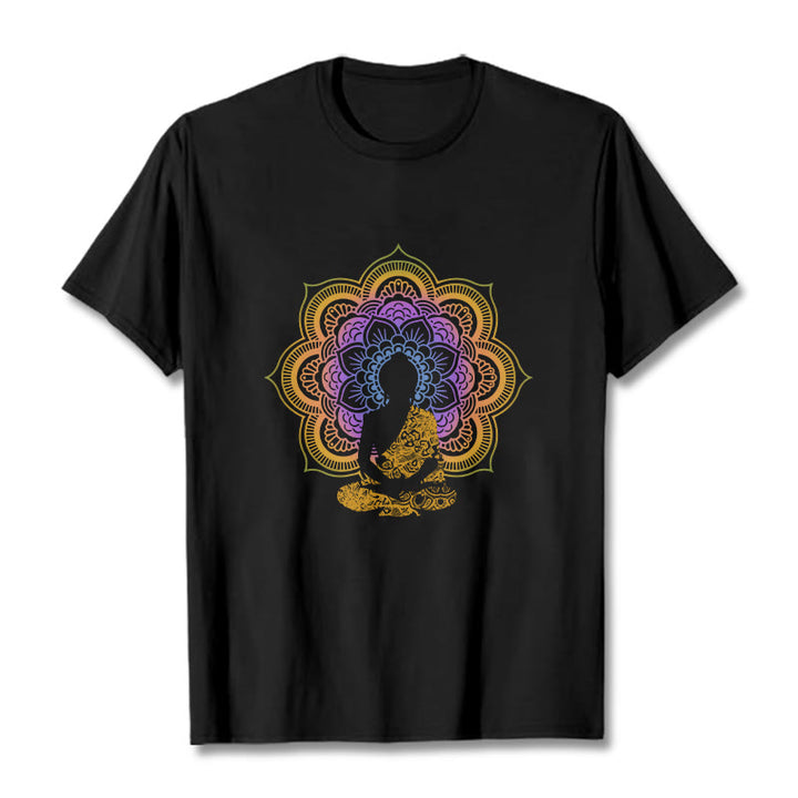 T-shirt à motif Bouddha assis multicolore avec Buddha Stones et fleurs mandala - Noir - 2XL - image 0