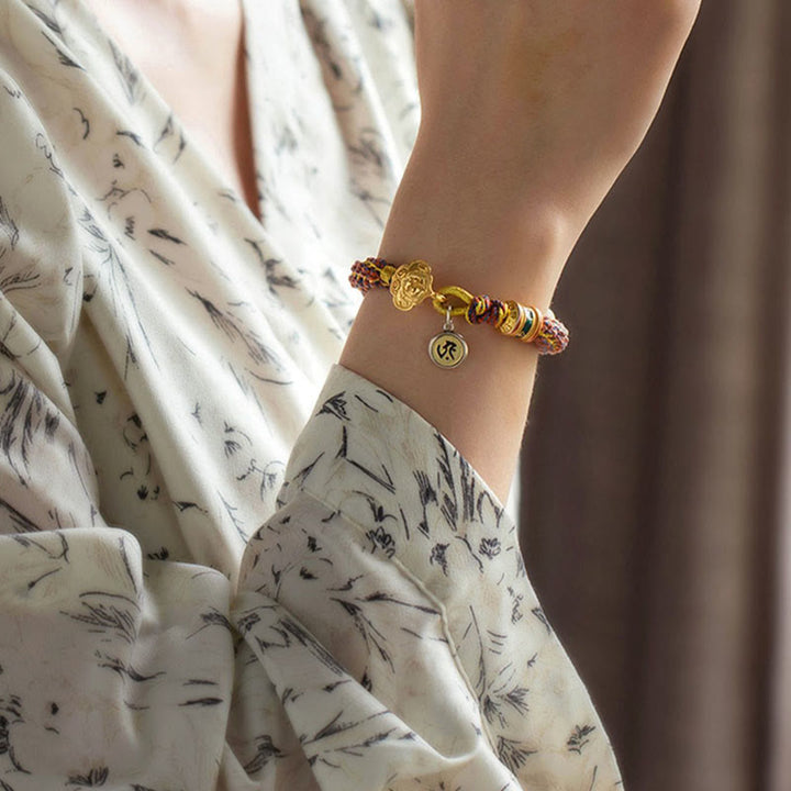 Bracelet en argent sterling 925 avec pendentif en forme de cloche porte-bonheur et symbole du zodiaque chinois Buddha Stones Om Mani Padme Hum