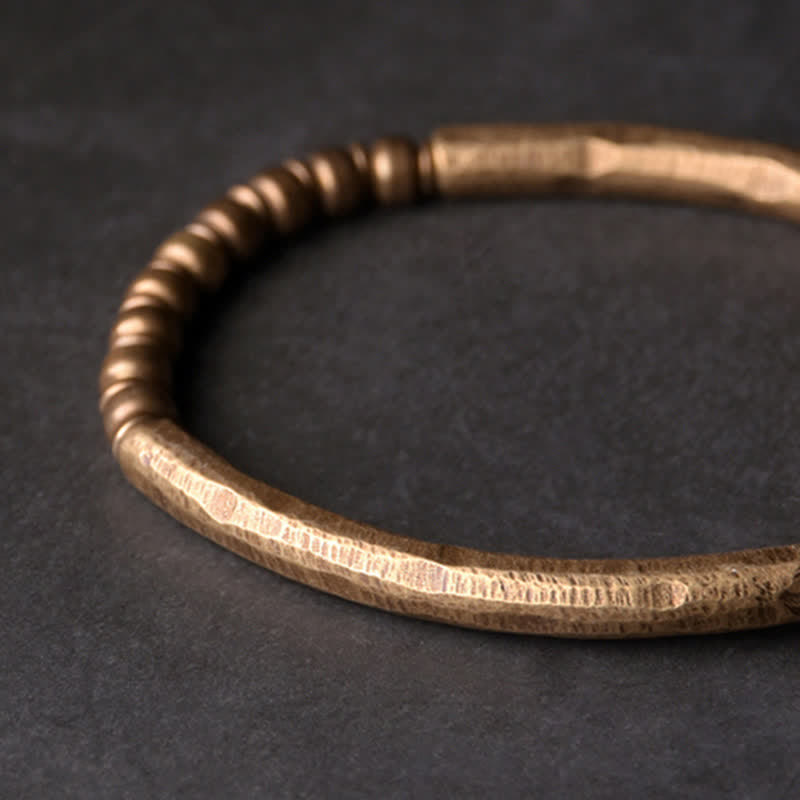 Bracelet manchette d'équilibre en cuivre et pierre de lave