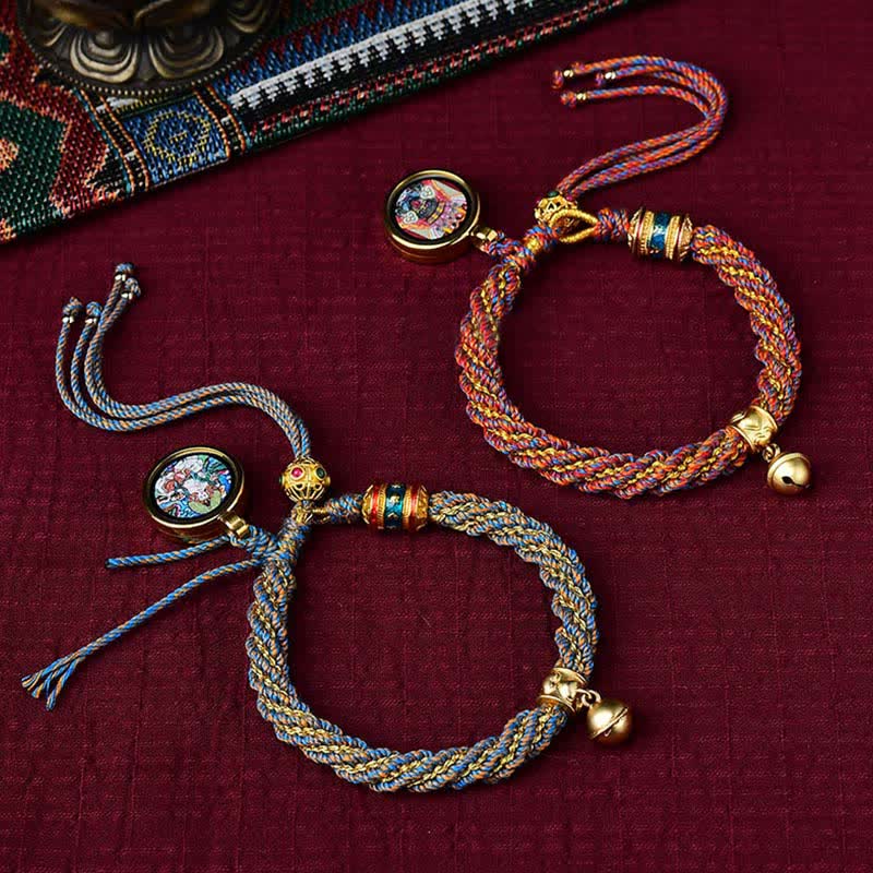 Bracelet tibétain fait main avec breloque en corde tressée et roue de prière Thangka pour protection de la chance