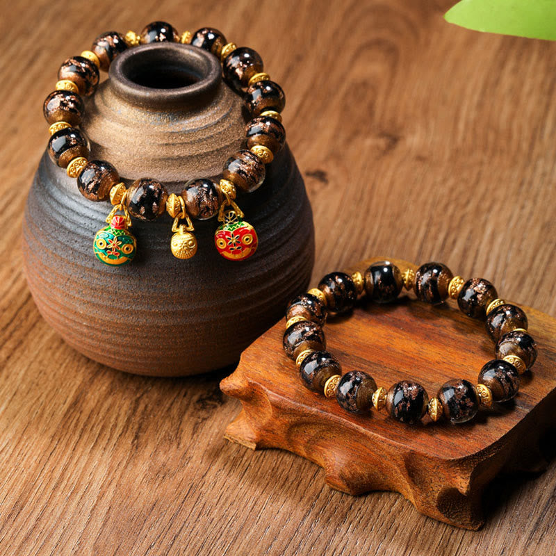 Bracelet porte-bonheur en perles de verre Liuli avec breloque de la famille des bêtes avaleuses en or et Buddha Stones