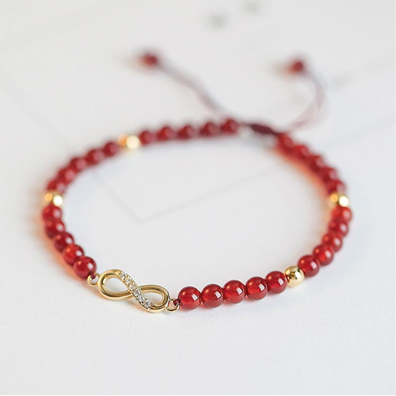 Bracelet de confiance en forme d'étoile à quatre feuilles en agate rouge naturelle avec nœud sans fin