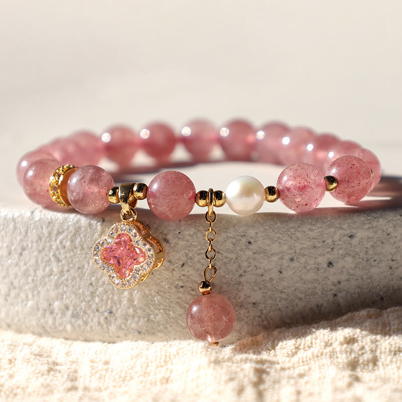Bracelet de guérison à breloques en trèfle à quatre feuilles avec perles de quartz fraise et Buddha Stones
