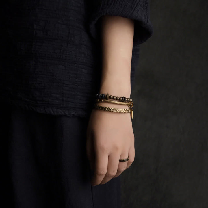 Bracelet manchette d'équilibre en cuivre et pierre de lave