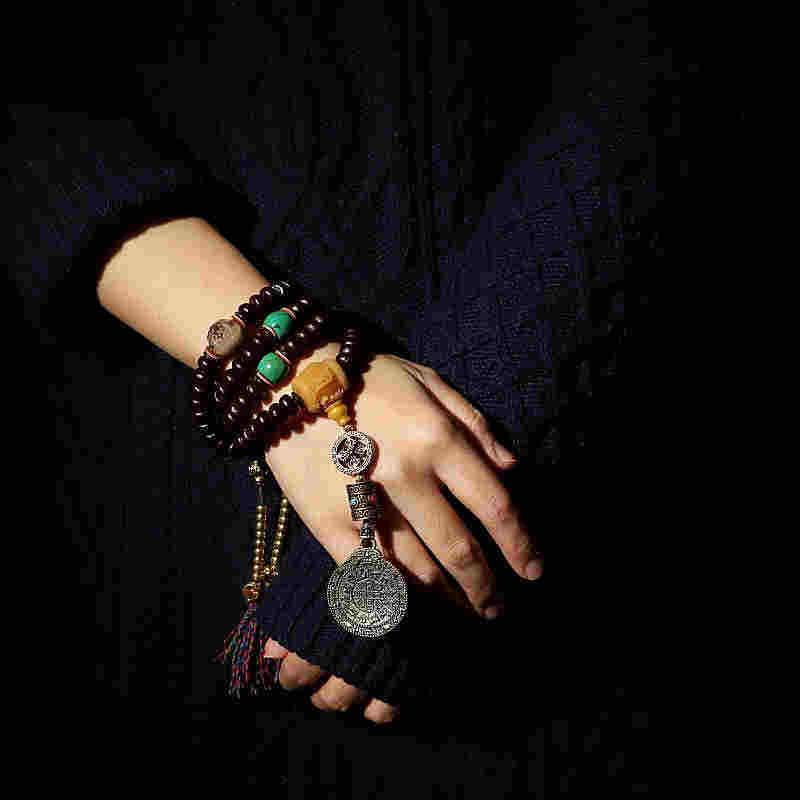 Bracelet de bon augure Bagua Vajra en perles de Mala en Buddha Stones du Tibet, 108 perles
