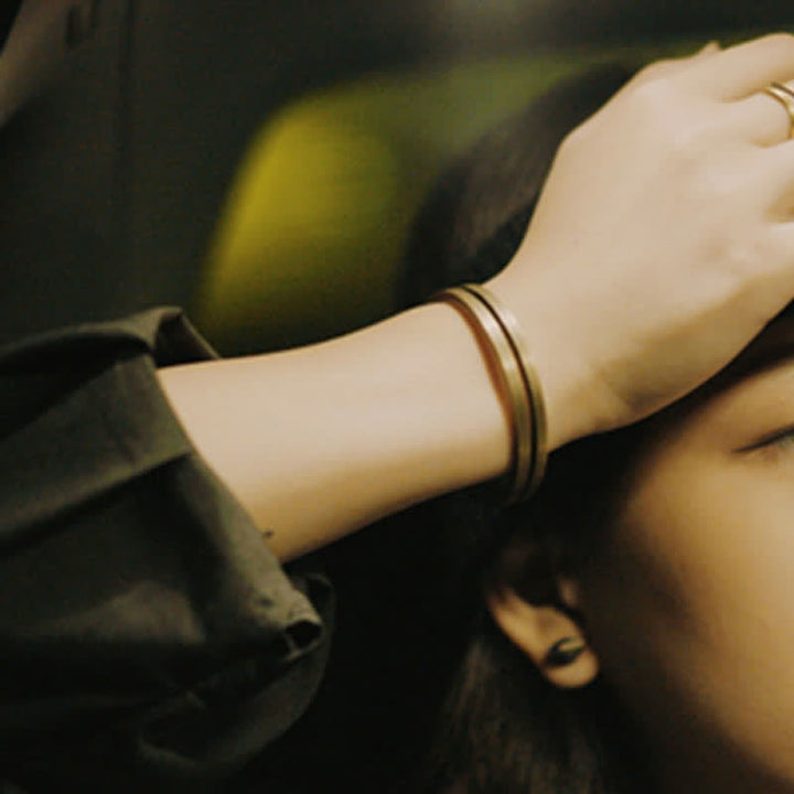 Bracelet manchette viking en cuivre rustique avec Buddha Stones