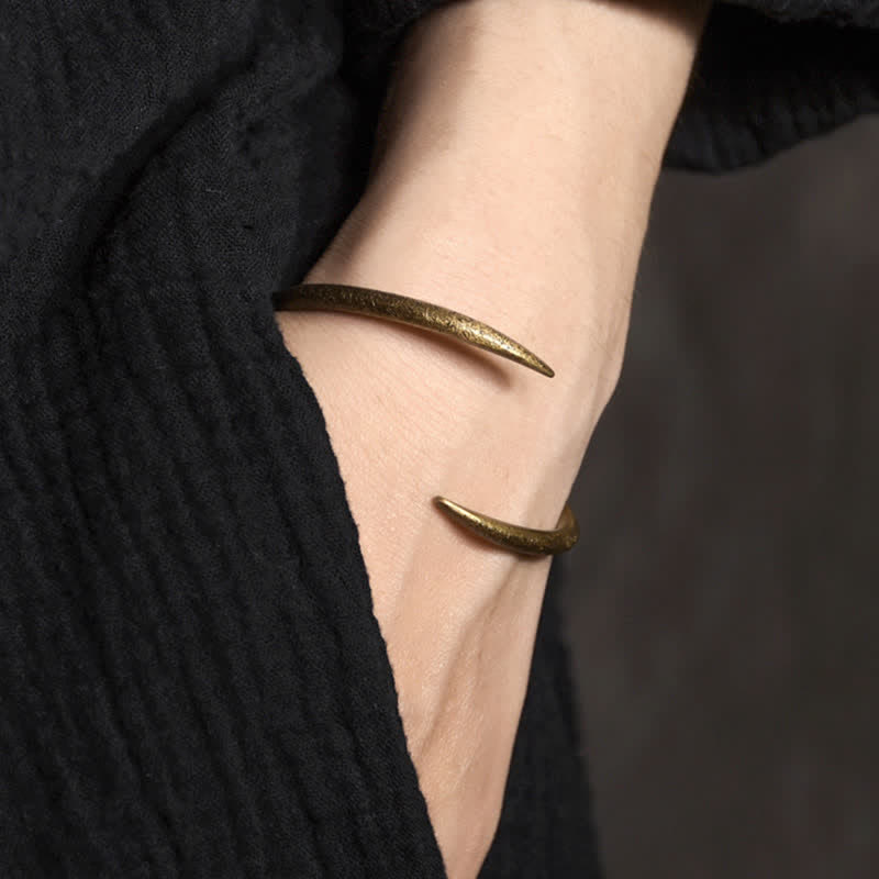 Bracelet manchette ajustable en cuivre au design simple Buddha Stones - image 2