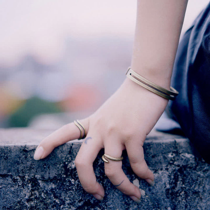 Bracelet manchette viking en cuivre rustique avec Buddha Stones