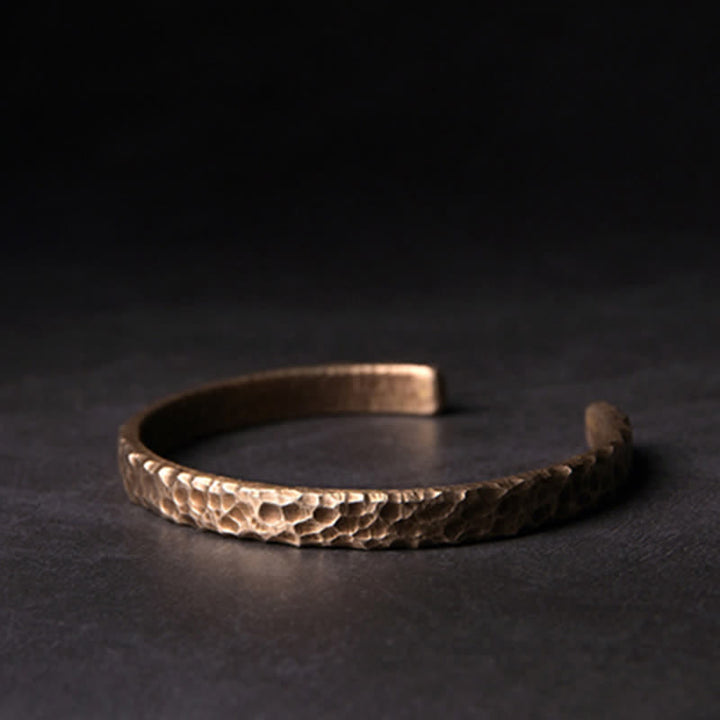 Bracelet manchette d'équilibre en cuivre et pierre de lave