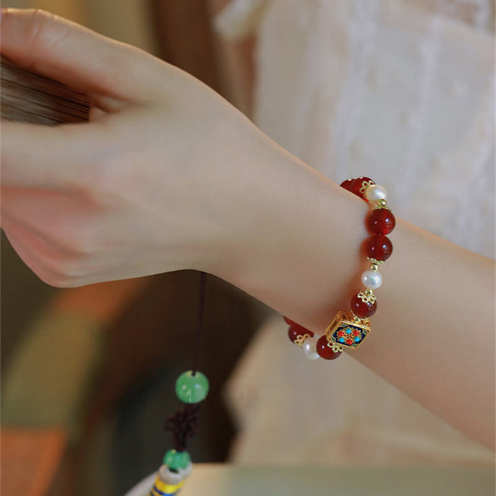Bracelet de confiance en soi et d'acceptation de soi en perles d'agate rouge de Buddha Stones