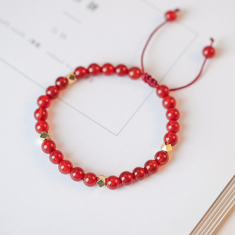 Bracelet de confiance en forme d'étoile à quatre feuilles en agate rouge naturelle avec nœud sans fin