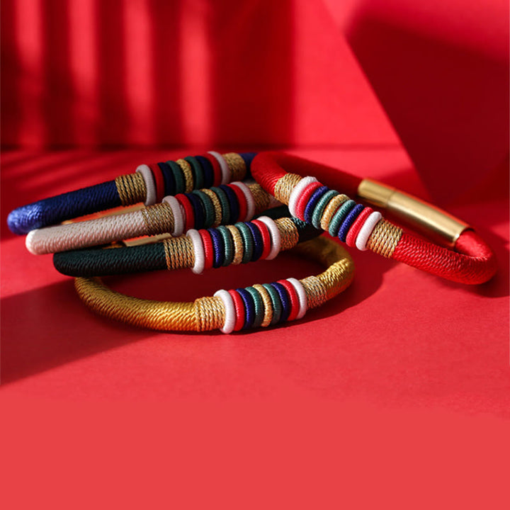Bracelet tressé tibétain fait main en Buddha Stones avec nœud King Kong coloré et cinq éléments porte-bonheur