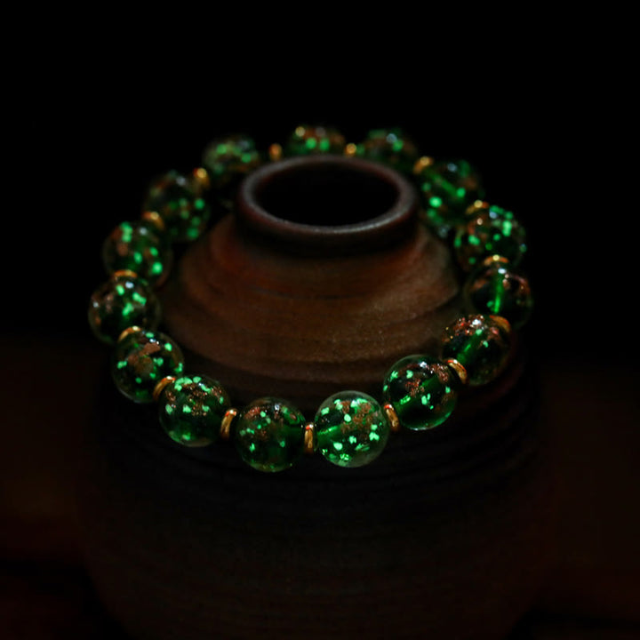 Bracelet de réussite en perles de verre Liuli fluorescentes lumineuses avec breloque de famille de bêtes avaleuses en or et Buddha Stones
