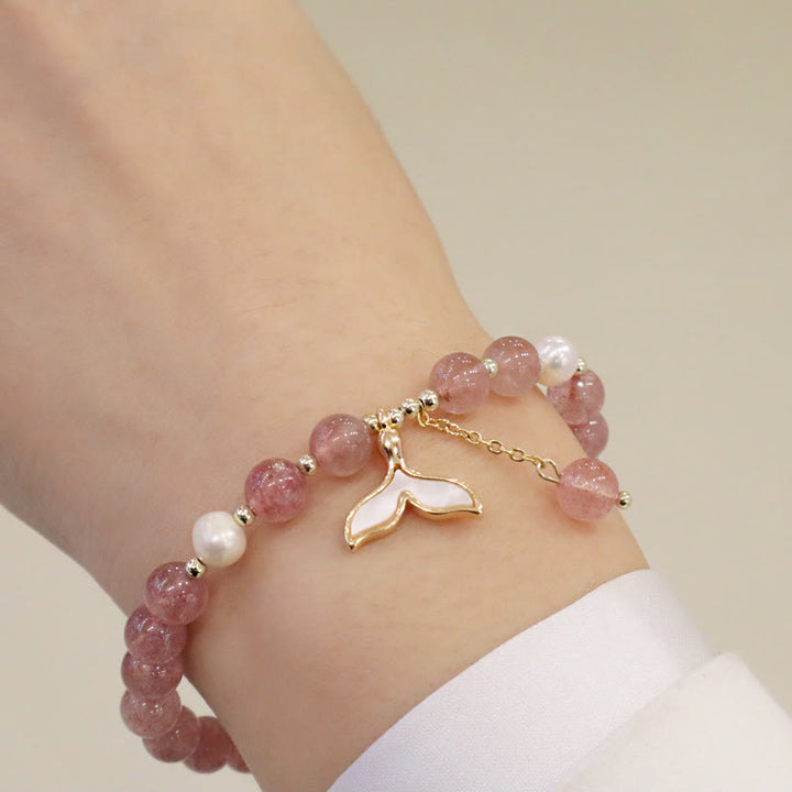 Bracelet de guérison à breloques en forme de queue de poisson avec Buddha Stones de quartz fraise et visage souriant d'élan