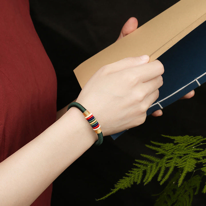 Bracelet tressé tibétain fait main en Buddha Stones avec nœud King Kong coloré et cinq éléments porte-bonheur