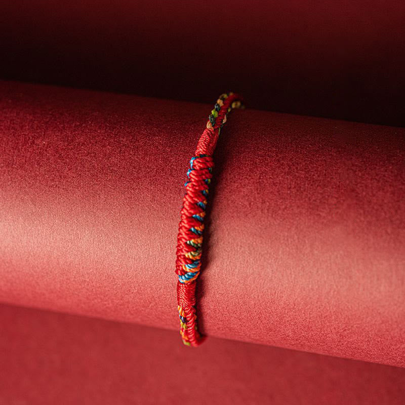Bracelet de protection en fil de cinq couleurs fait main avec Buddha Stones