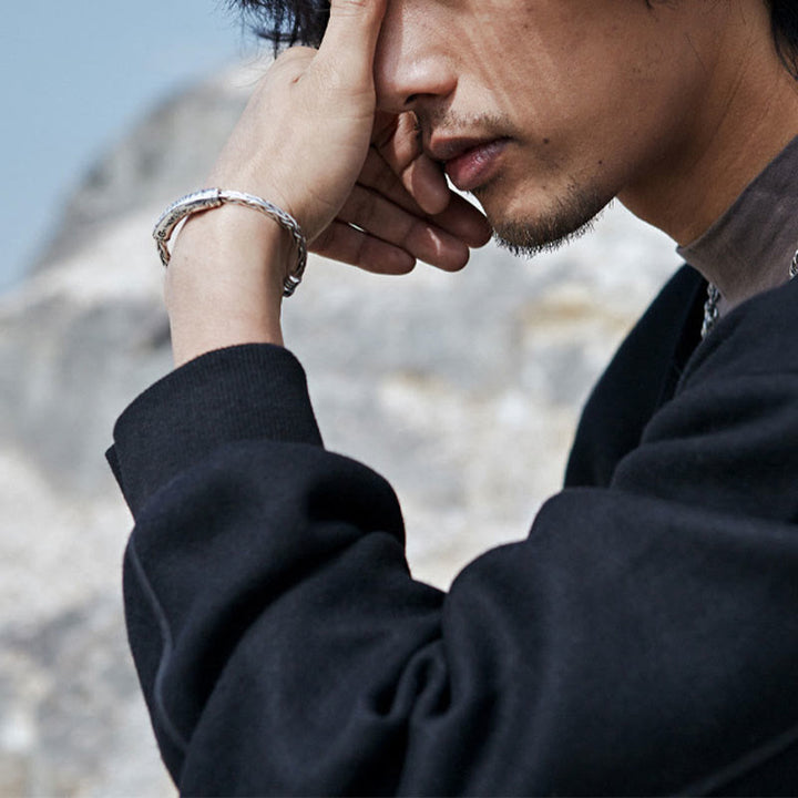 Bracelet manchette gravé Buddha Stones Tibet Om Mani Padme Hum