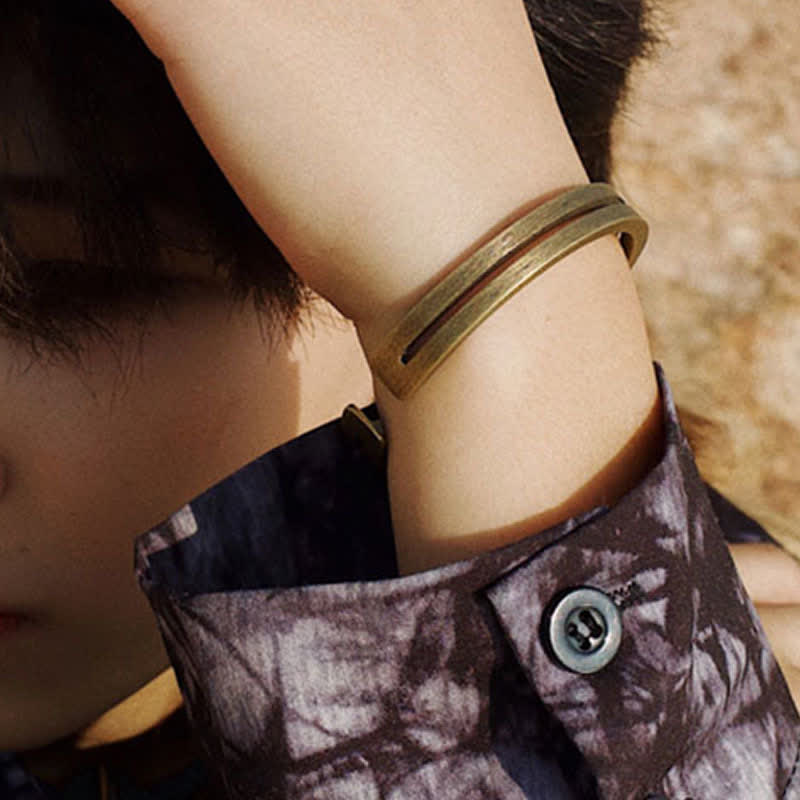 Bracelet manchette viking en cuivre rustique avec Buddha Stones