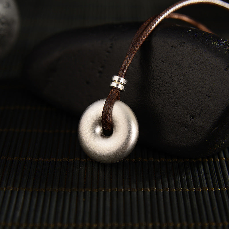 Collier avec pendentif rond en argent sterling 999 et Buddha Stones