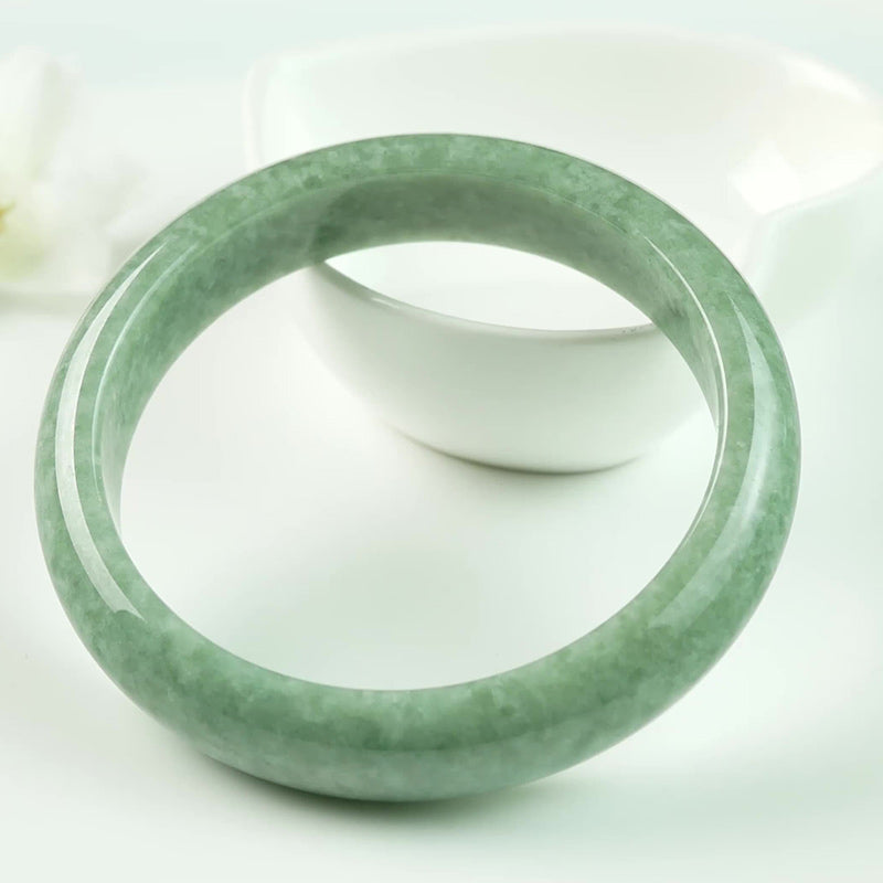 Bracelet jonc en jade naturel Buddha Stones pour la chance et la richesse