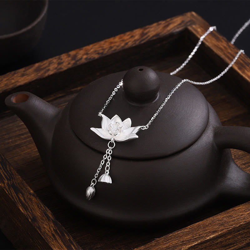 Collier pendentif en argent sterling 999 sculpté en forme de gousse de fleur de lotus avec Buddha Stones