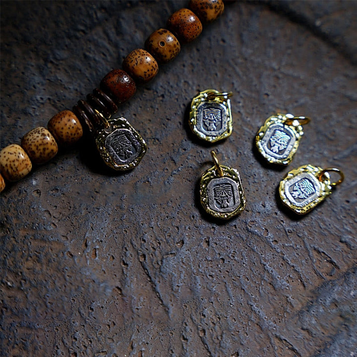 Bracelet triple tour en perles d'ambre et dzi tibétaines en Buddha Stones et graines de Bodhi, perles d'agate et de déesse de la richesse Zakiram