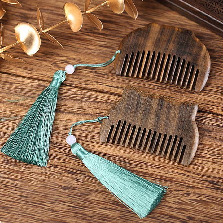 Mini peigne portable en bois de santal vert avec symbole du zodiaque chinois