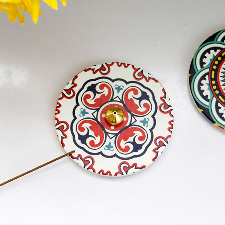 Brûleur d'encens en céramique avec bâton de bénédiction et Buddha Stones à motifs colorés