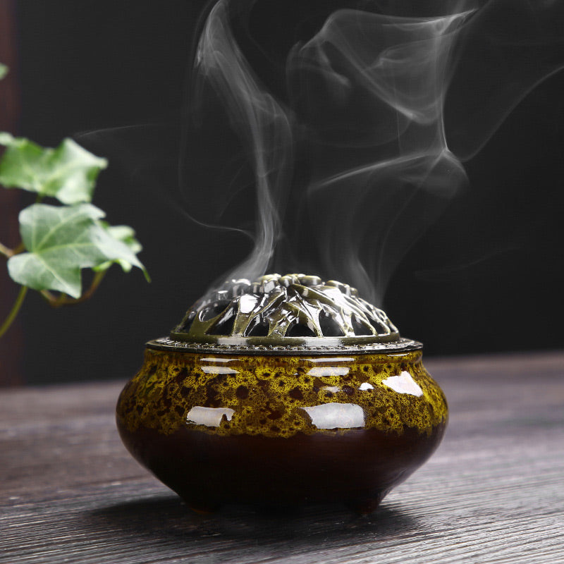 Brûleur d'encens en céramique à motif de fleurs et de Buddha Stones