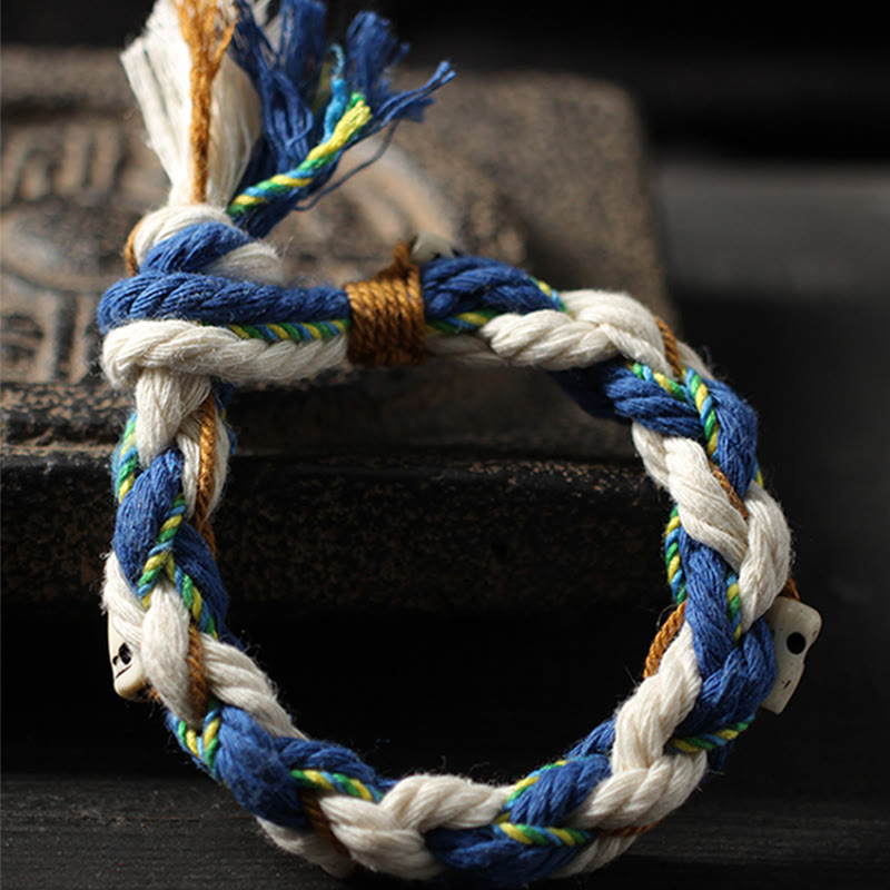 Bracelet porte-bonheur fait main en perles gravées de Buddha Stones Zakiram, déesse tibétaine de la richesse